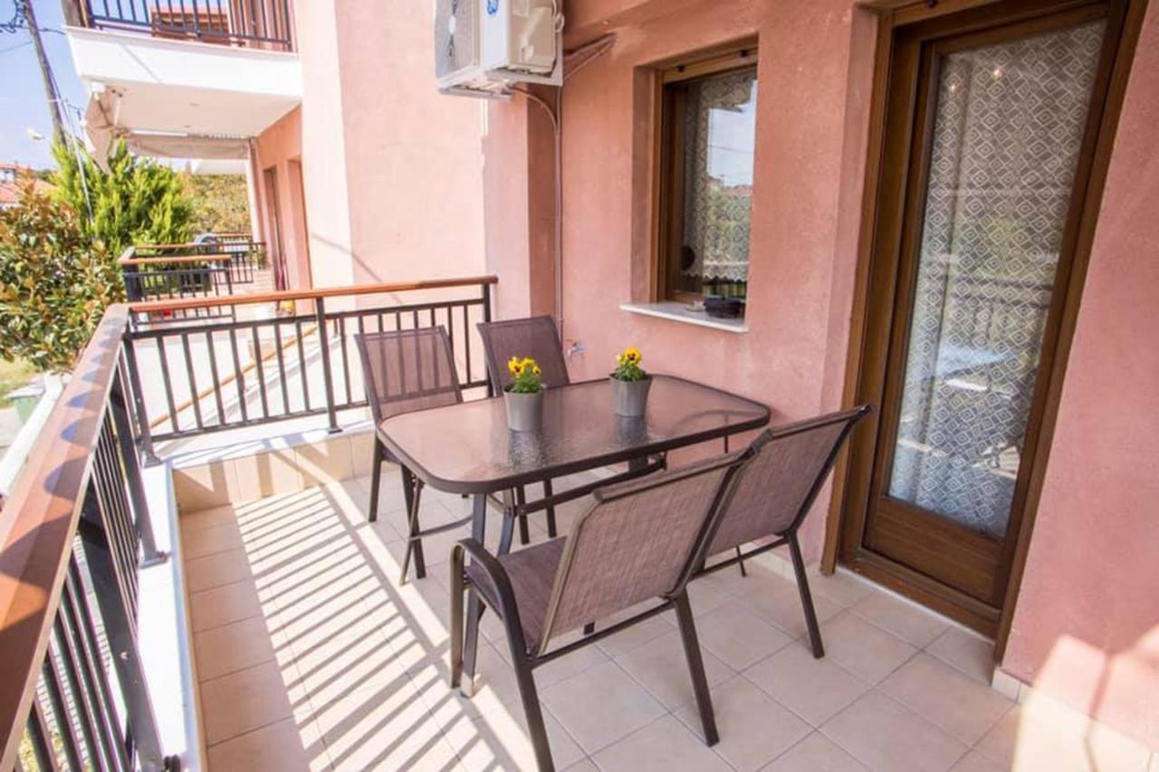 Nea Roda Apartments Экстерьер фото