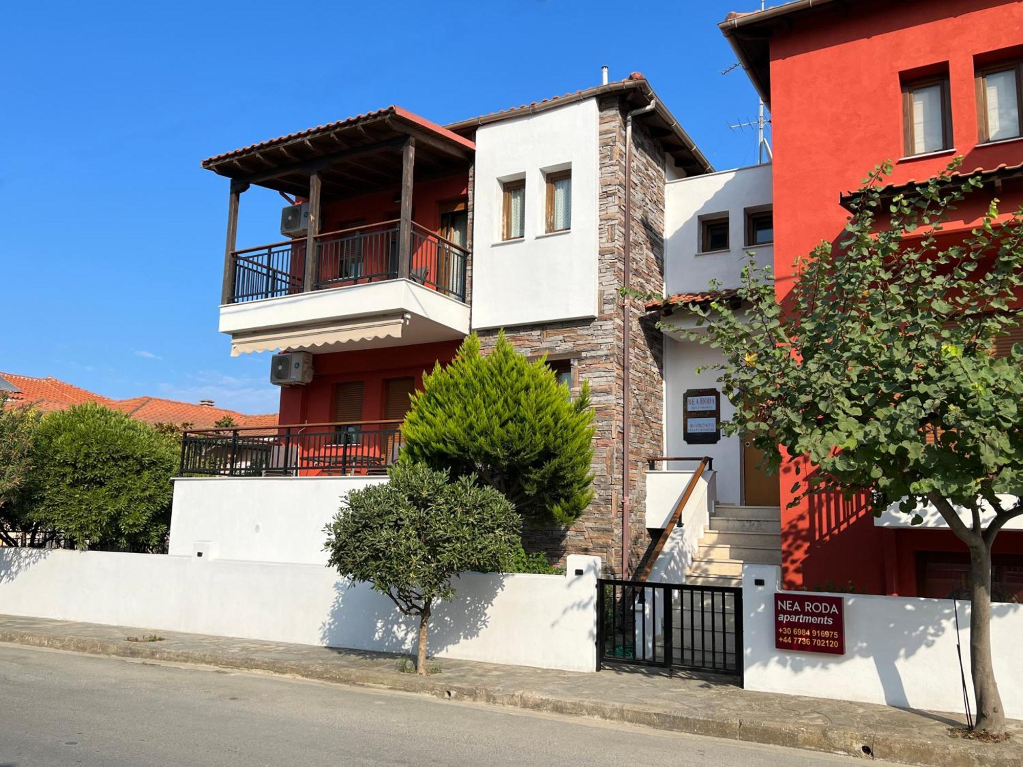 Nea Roda Apartments Экстерьер фото